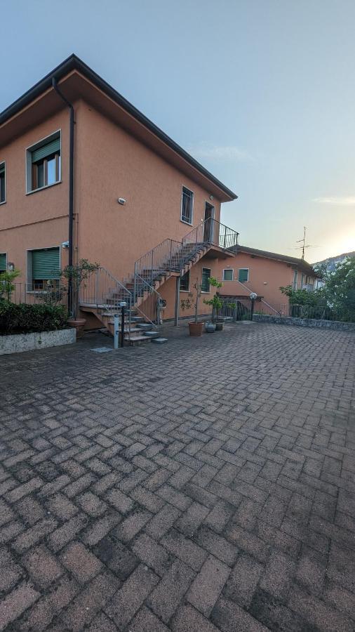 Terrazza Di Garda - Regarda Travel Garde Extérieur photo