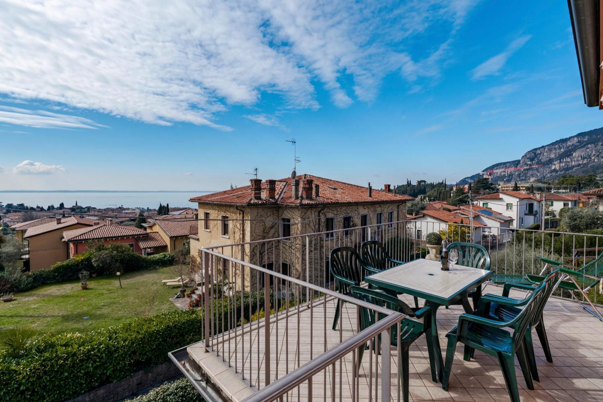 Terrazza Di Garda - Regarda Travel Garde Extérieur photo