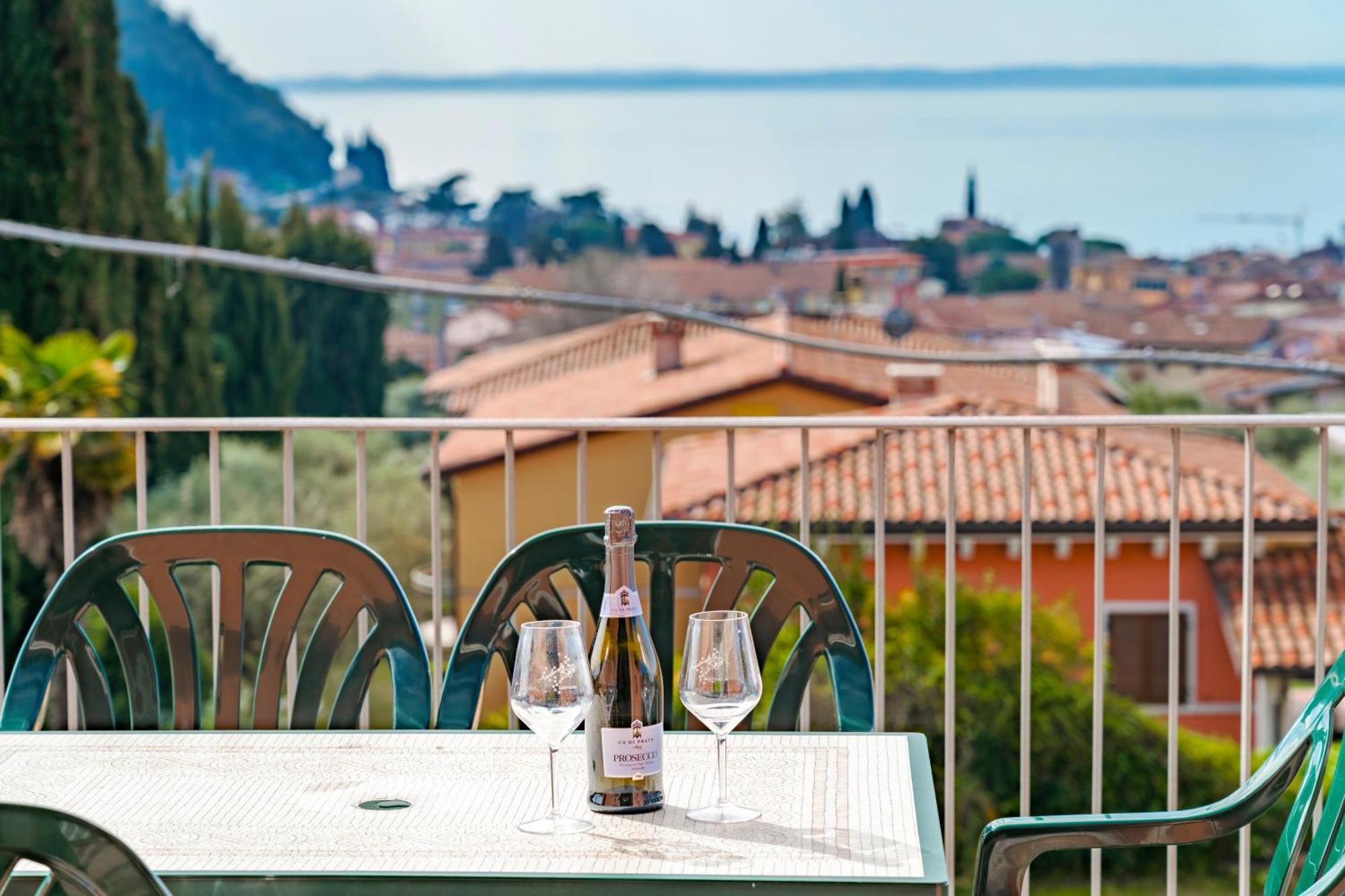 Terrazza Di Garda - Regarda Travel Garde Extérieur photo